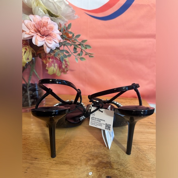 ZARA Rhinestone heels NWT size 8 black in color - Picture 4 of 5